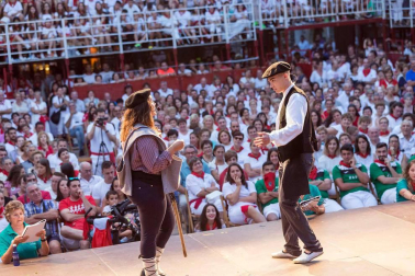 Imágenes de la procesión de San Roque y el Paloteado de las fiestas de Murchante