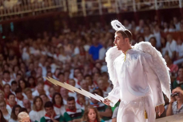 Imágenes de la procesión de San Roque y el Paloteado de las fiestas de Murchante
