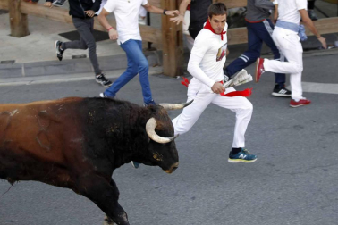 Imágenes del encierro y de diversos actos de la jornada dedicada a los niños.