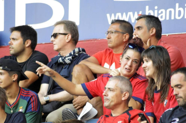 Imágenes del búscate en la grada del Osasuna- Sevilla Atlético disputado en El Sadar.