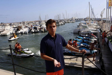 La localidad tarraconense de Cambrils, destino vacacional de muchos navarros, retomó poco a poco la normalidad este viernes tras el atentado yihadista registrado de madrugada.