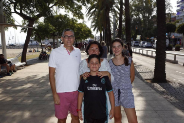 La localidad tarraconense de Cambrils, destino vacacional de muchos navarros, retomó poco a poco la normalidad este viernes tras el atentado yihadista registrado de madrugada.