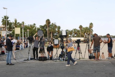 La localidad tarraconense de Cambrils, destino vacacional de muchos navarros, retomó poco a poco la normalidad este viernes tras el atentado yihadista registrado de madrugada.
