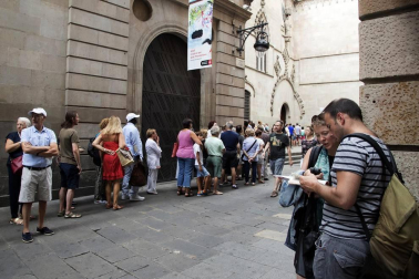 Imágenes de las dos ciudades, que tratan de recuperar la normalidad tras los ataques.