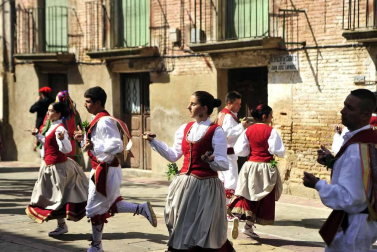 Imágenes de la procesión en honor a San Bartolomé en Marcilla.
