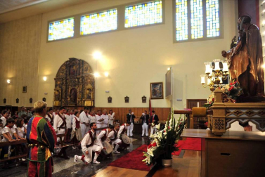Imágenes de la procesión en honor a San Bartolomé en Marcilla.