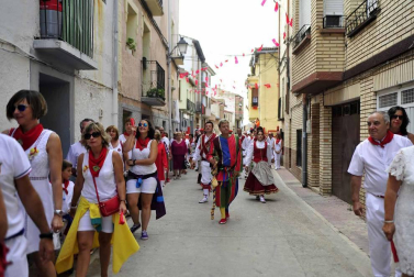 Imágenes de la procesión en honor a San Bartolomé en Marcilla.