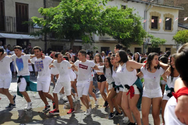 Imágenes del cohete de fiestas de Pitillas