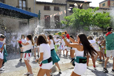 Imágenes del cohete de fiestas de Pitillas