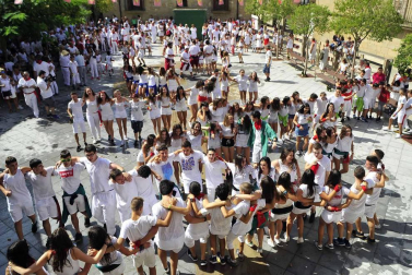 Imágenes del cohete de fiestas de Pitillas