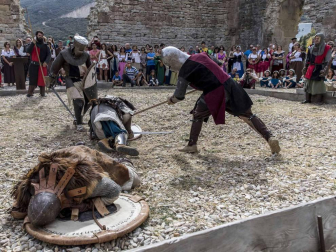 Imágenes de la fiesta medieval en Tiebas.
