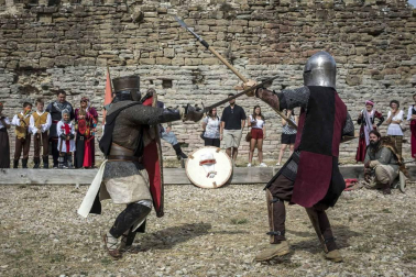 Imágenes de la fiesta medieval en Tiebas.