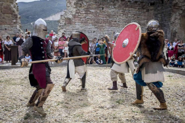 Imágenes de la fiesta medieval en Tiebas.