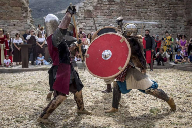 Imágenes de la fiesta medieval en Tiebas.