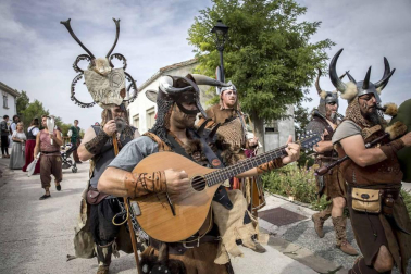 Imágenes de la fiesta medieval en Tiebas.