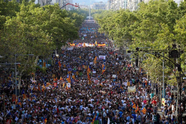El lema 'No tinc por' preside la manifestación por los atentados en Cataluña