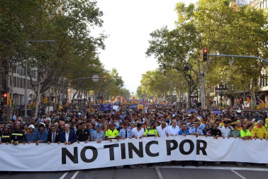 El lema 'No tinc por' preside la manifestación por los atentados en Cataluña