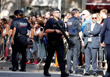 El lema 'No tinc por' preside la manifestación por los atentados en Cataluña
