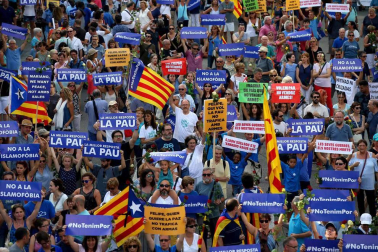 El lema 'No tinc por' preside la manifestación por los atentados en Cataluña