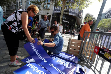 El lema 'No tinc por' preside la manifestación por los atentados en Cataluña