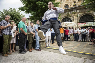 Un hotel de Pamplona paga 4.500 euros por el queso ganador del Artzai Eguna