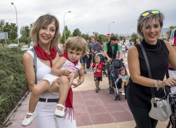 Despedida en Noáin de la Comparsa de Gigantes y Cabezudos