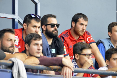 Imágenes del búscate en la grada del Osasuna- Sevilla Atlético disputado en El Sadar.