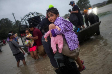 Harvey deja lluvias "mortales" en Texas