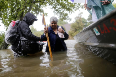 Harvey deja lluvias "mortales" en Texas