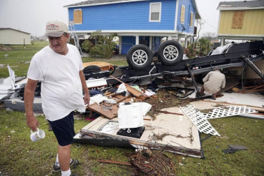 Harvey deja lluvias "mortales" en Texas
