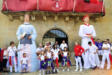 Imágenes del cohete de fiestas en Murillo del Fruto