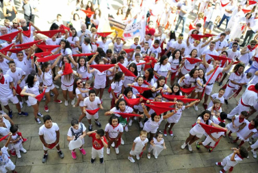 Imágenes del cohete de fiestas en Murillo del Fruto
