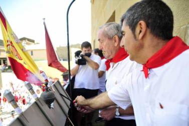 Imágenes del cohete de fiestas en Murillo del Fruto