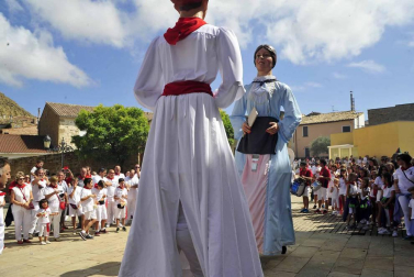 Imágenes del cohete de fiestas en Murillo del Fruto