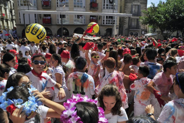 El cohete dio comienzo a las fiestas de Peralta 2017