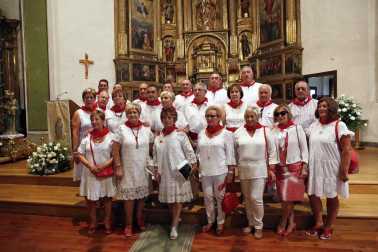 Durante las fiestas de Ablitas, en el día de los mayores y jubilados, se desarrolla el campeonato de lanzamiento de melones
