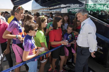 Imágenes del paso de La Vuelta por el Circuito de los Arcos
