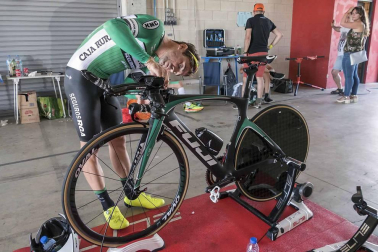 Imágenes del paso de La Vuelta por el Circuito de los Arcos