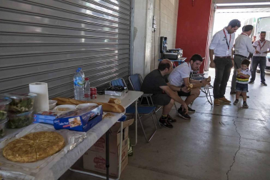 Imágenes del paso de La Vuelta por el Circuito de los Arcos