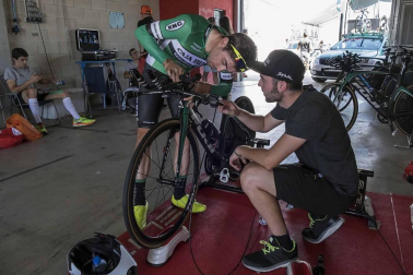 Imágenes del paso de La Vuelta por el Circuito de los Arcos