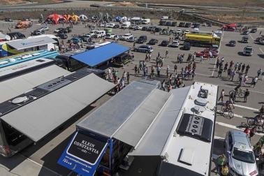 Imágenes del paso de La Vuelta por el Circuito de los Arcos
