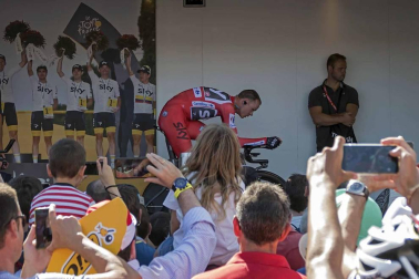 Imágenes del paso de La Vuelta por el Circuito de los Arcos