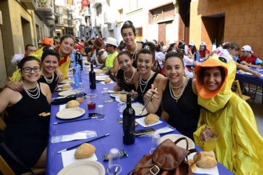 Imágenes del día dedicado a las peñas en fiestas de Peralta.
