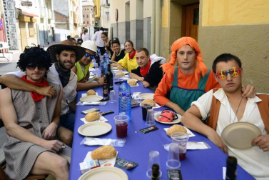 Imágenes del día dedicado a las peñas en fiestas de Peralta.