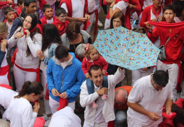 Imágenes del primer días de fiestas de Viana.