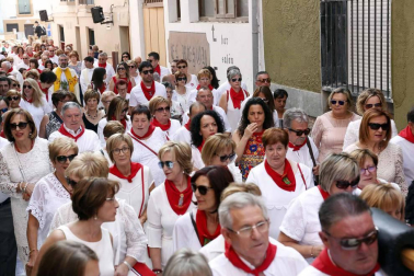 Imágenes de la procesión de la Virgen del Rosario de las fiestas de Ablitas