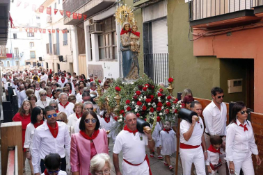 Imágenes de la procesión de la Virgen del Rosario de las fiestas de Ablitas