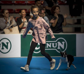 Más de 400 perros compitieron ayer en la XXXI Exposición Nacional Canina de Navarra y en la XXV Internacional que tuvo lugar en recinto ferial Refena