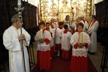 Comparsa de Gigantes y Cabezudos del cohete de Fiestas de Sangüesa 2017