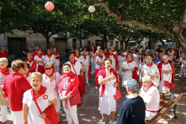 Imágenes de los actos celebrados con motivo del Día de la Mujer en las fiestas de Fitero 2017.